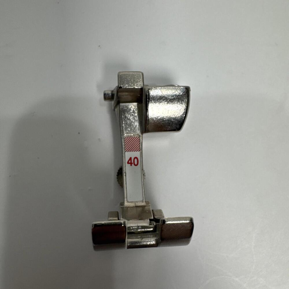 Genuine Bernina Sideways Motion Foot #40 - New Style DS